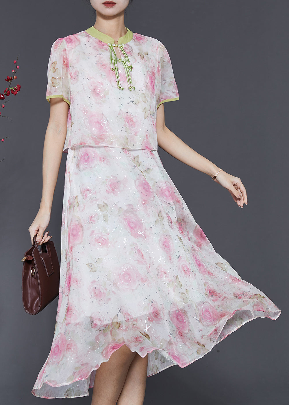 Classic Vintage Dress with a Flattering Fit