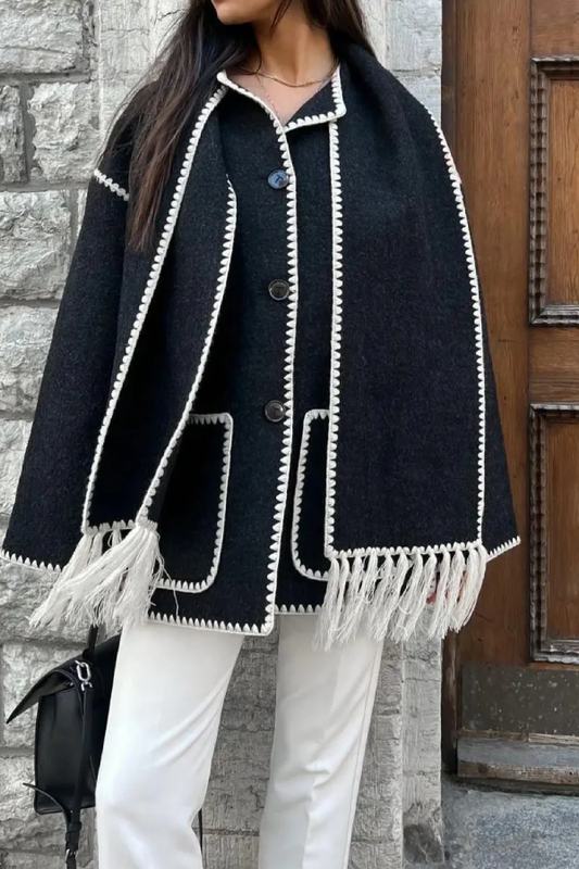Effortlessly Elegant Coat with a Timeless Design