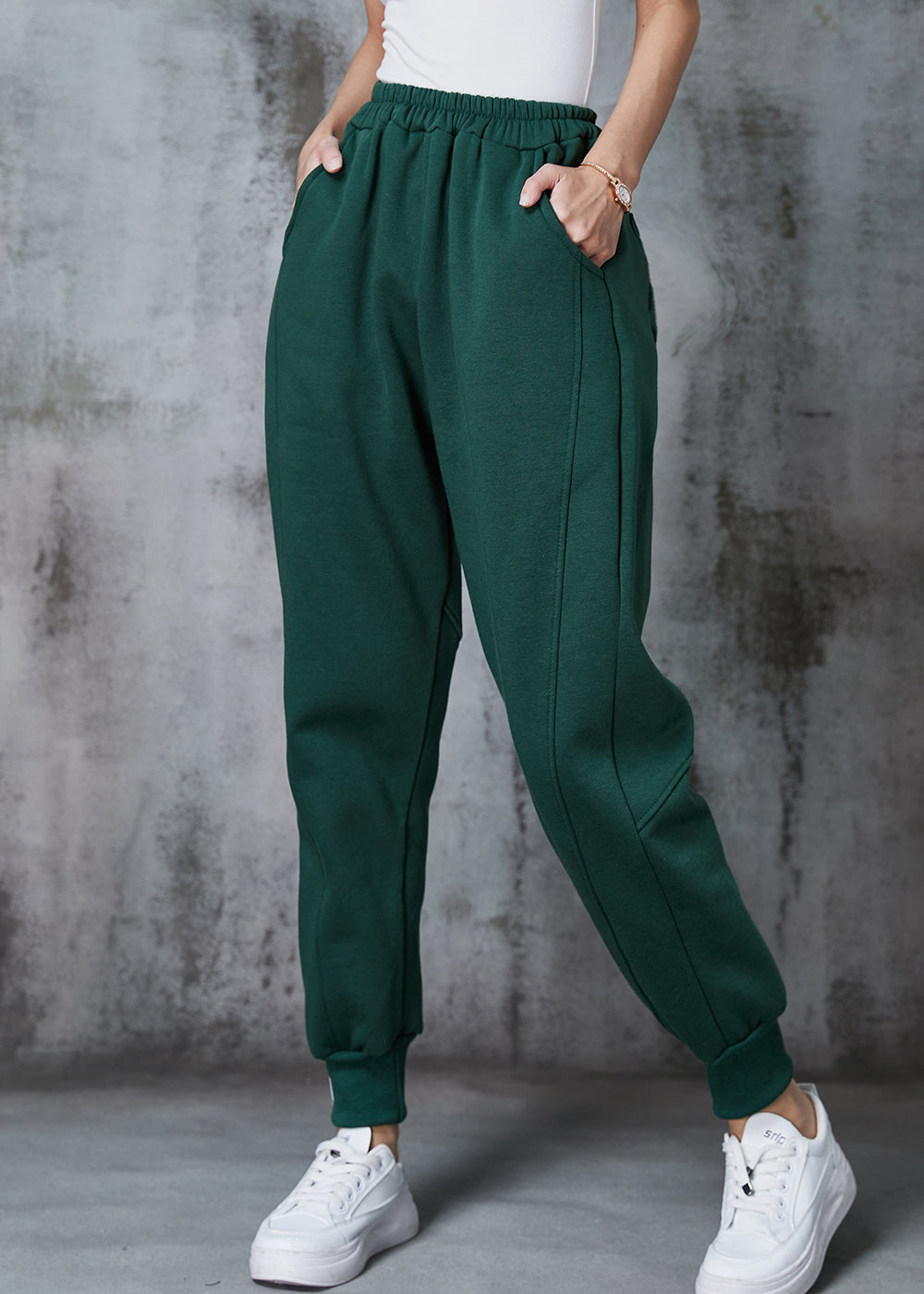 Polished Pants with an Effortless Classic Look