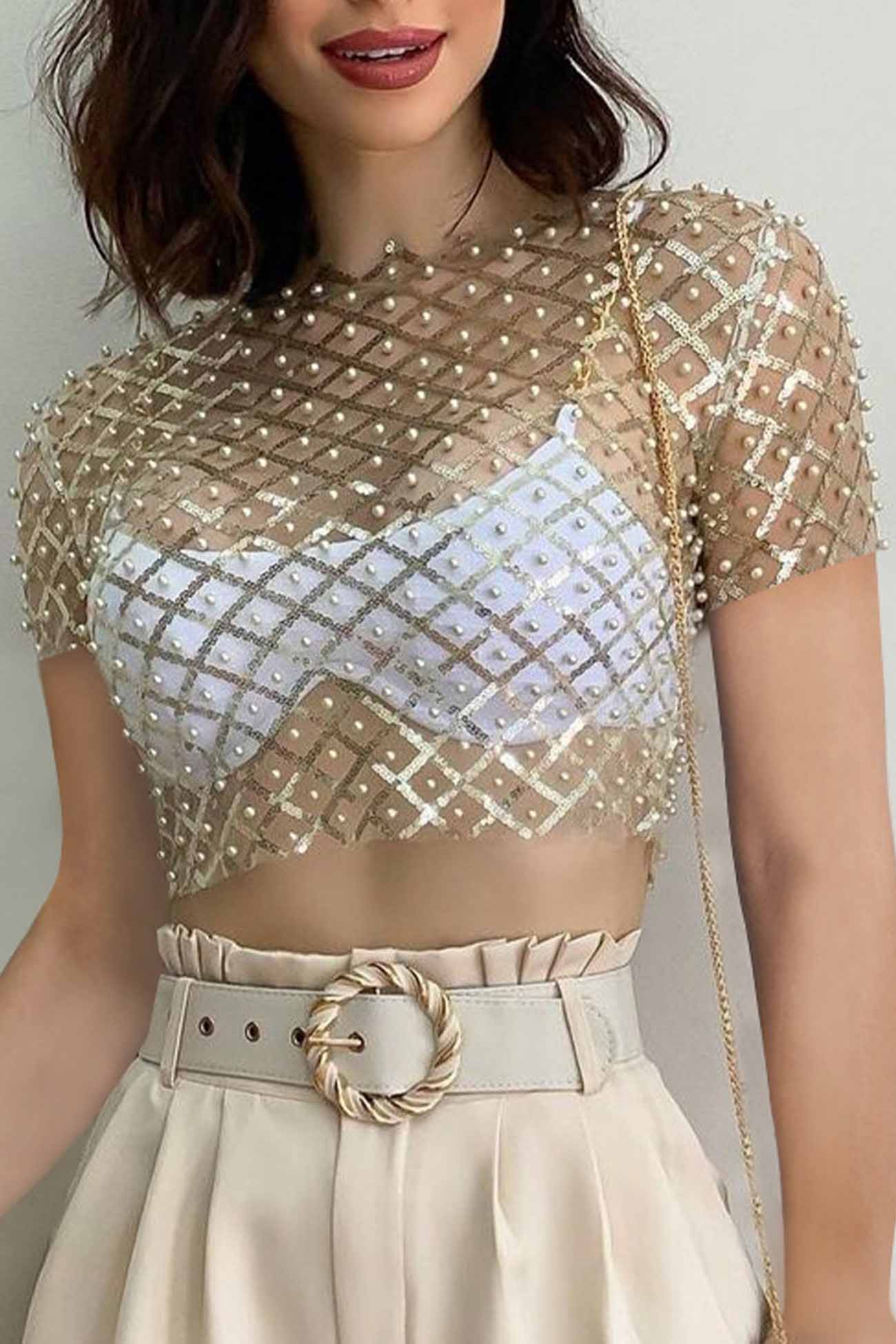 Beautifully Finished Top in a Timeless Design