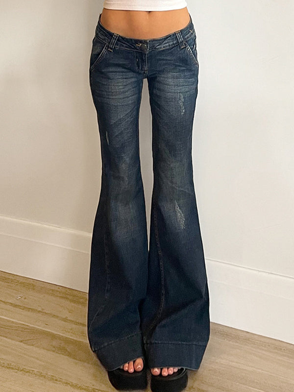 Sophisticated Garment with a Clean Classic Look