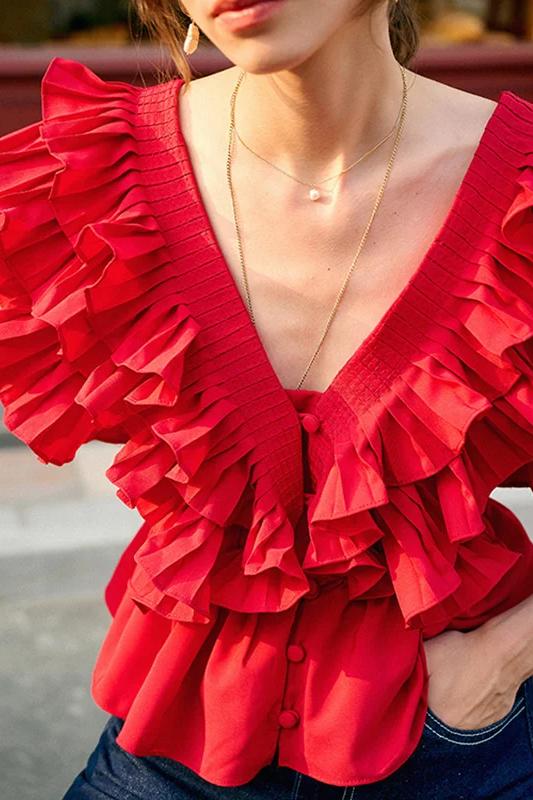 Beautifully Crafted Blouse in a Classic Style