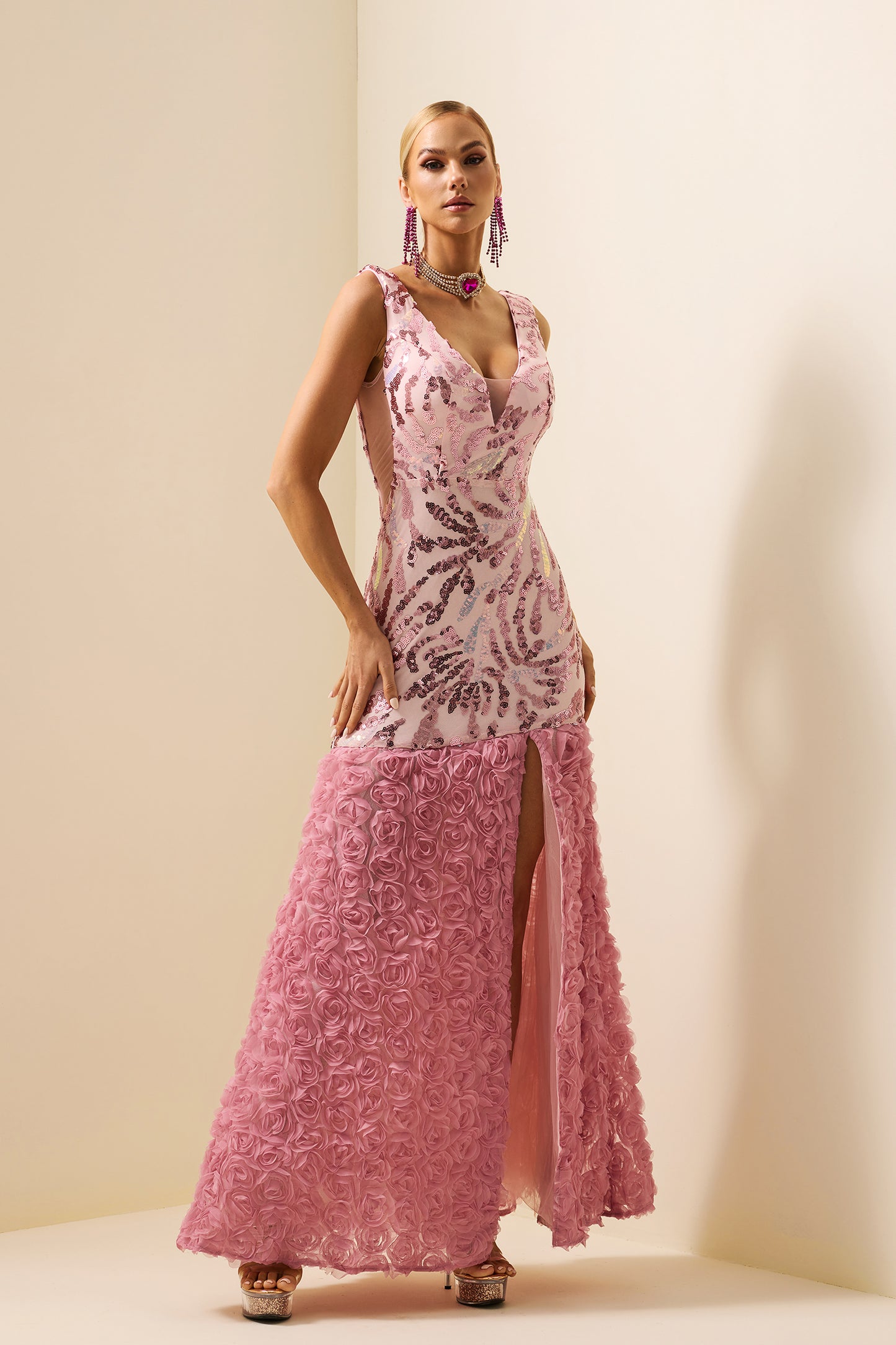 Classic Vintage Dress with a Flattering Fit