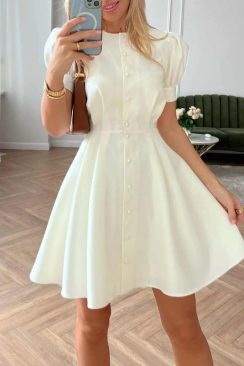 Polished Dress with an Effortless Classic Look