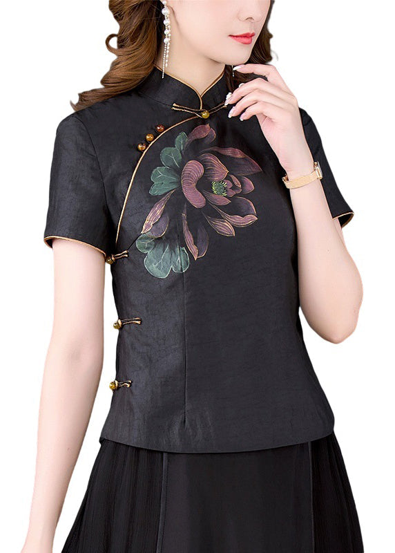 Well Tailored Shirt with a Graceful Silhouette