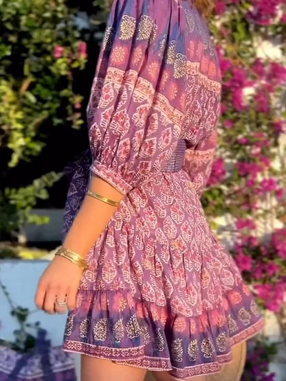 Classic Vintage Dress with a Flattering Fit