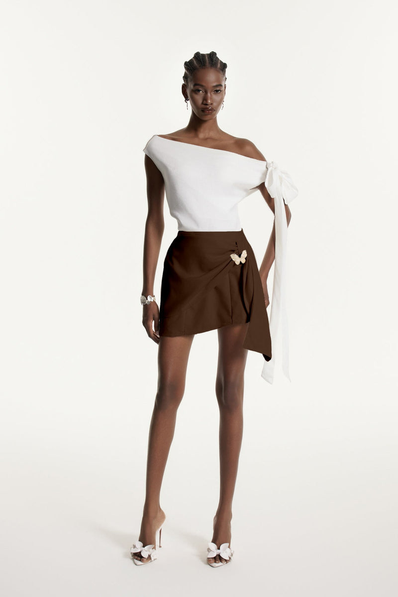 Beautifully Finished Garment in a Timeless Design