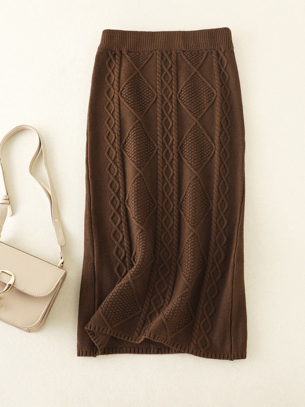 Sophisticated Garment with a Clean Classic Look