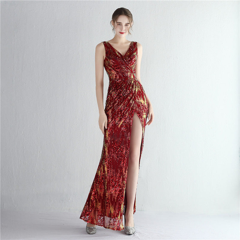 Beautifully Finished Garment in a Timeless Design