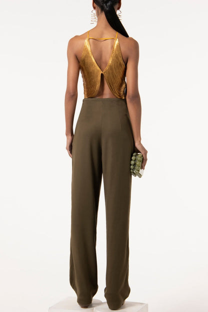 Classic Vintage Top with a Flattering Fit