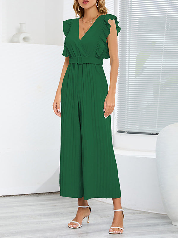 Sophisticated Garment with a Clean Classic Look