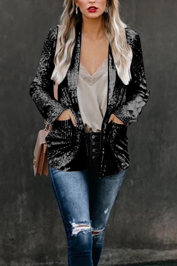 Beautifully Finished Garment in a Timeless Design