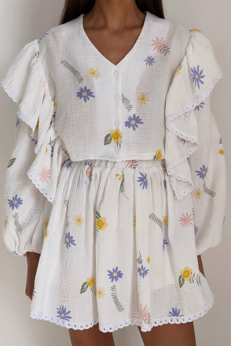 Well Tailored Garment with a Graceful Silhouette