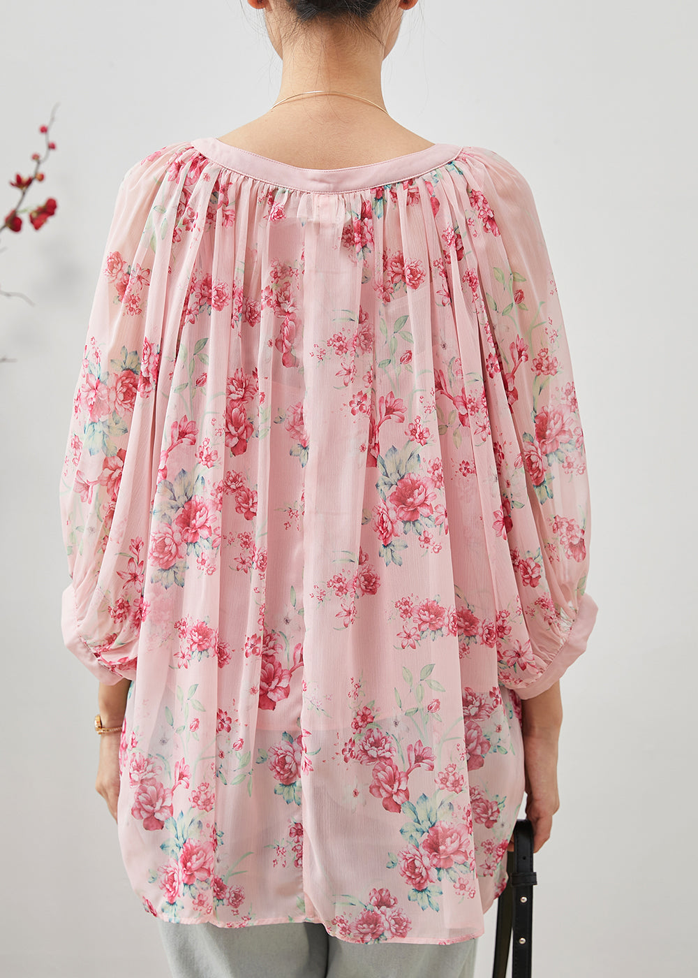 Effortlessly Elegant Shirt with a Timeless Design