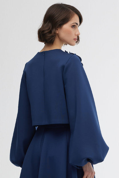 Gracefully Styled Garment for Any Occasion