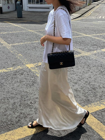 Well Tailored Garment with a Graceful Silhouette