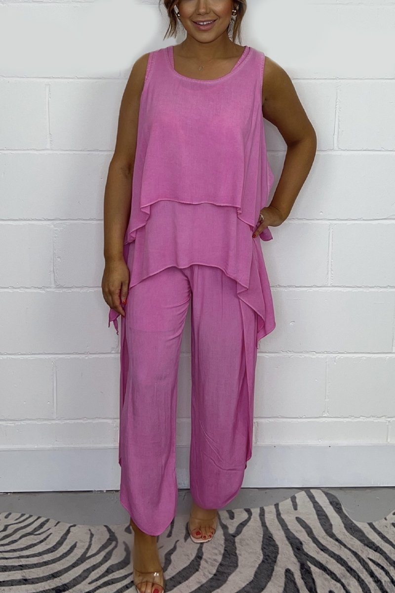 Well Tailored Pants with a Graceful Silhouette