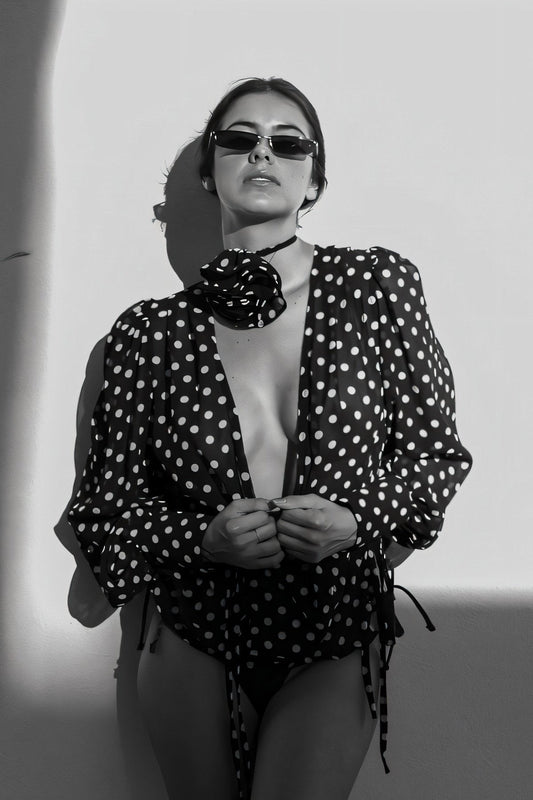 Well Tailored Blouse with a Graceful Silhouette