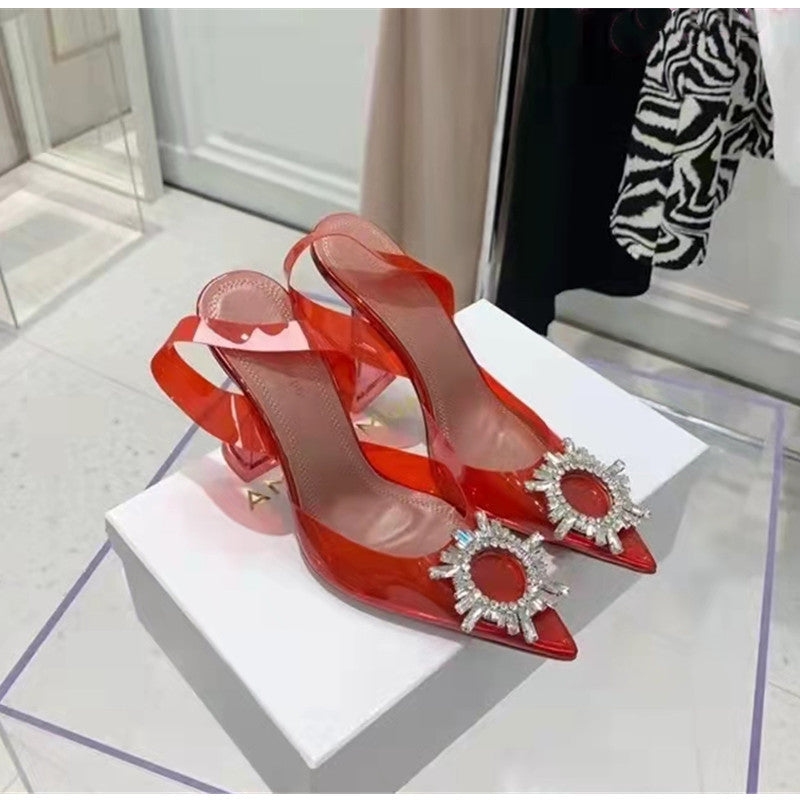 Beautifully Finished Heels in a Timeless Design
