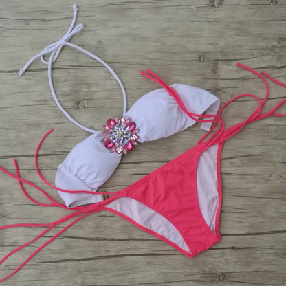 Well Tailored Bikini with a Graceful Silhouette