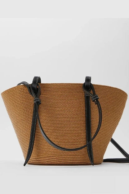 Well Tailored Bag with a Graceful Silhouette