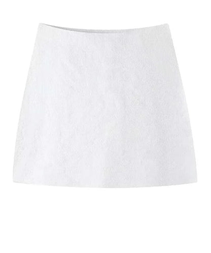 Effortlessly Elegant Garment with a Timeless Design