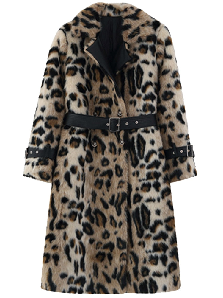 Beautifully Crafted Coat in a Classic Style