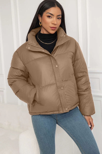 Effortlessly Elegant Jacket with a Timeless Design