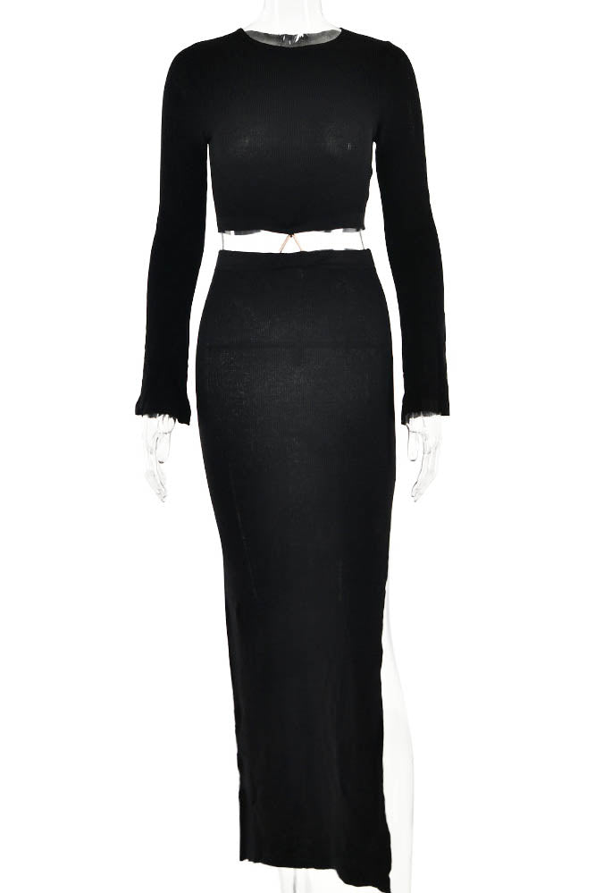Effortlessly Elegant Garment with a Timeless Design