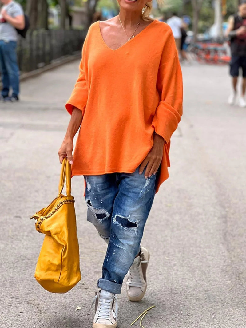 Effortlessly Elegant Sweater with a Timeless Design