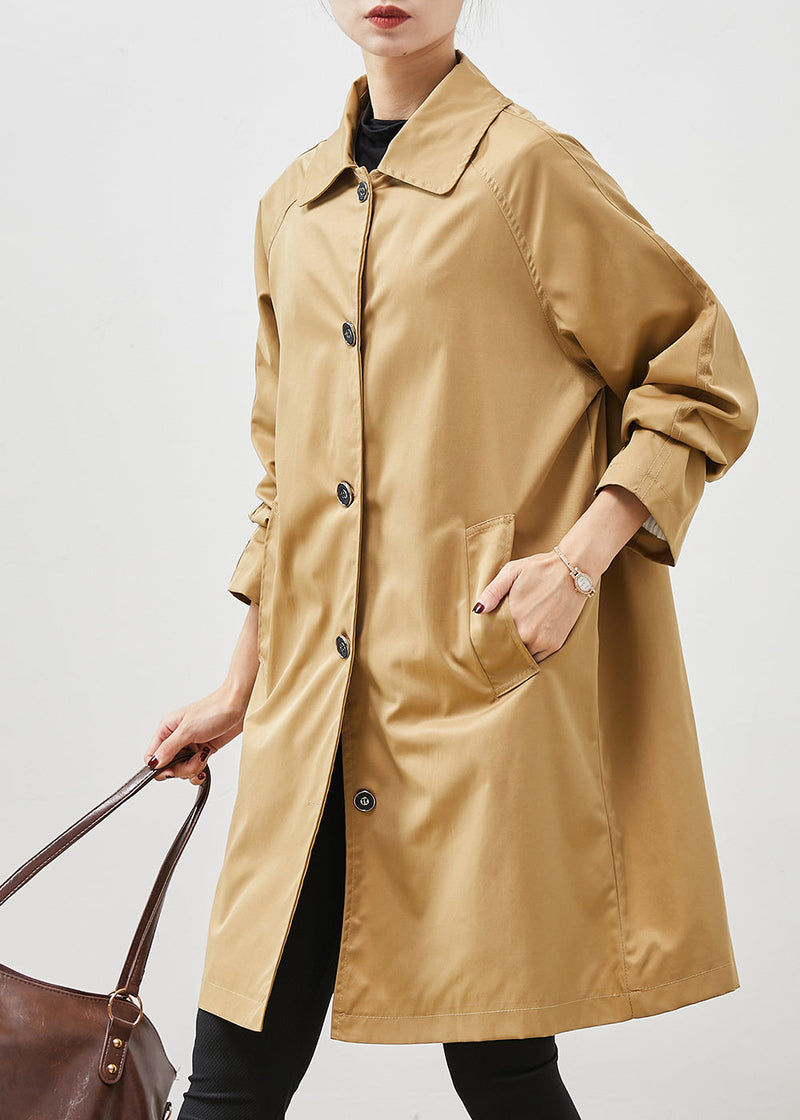 Well Tailored Coat with a Graceful Silhouette