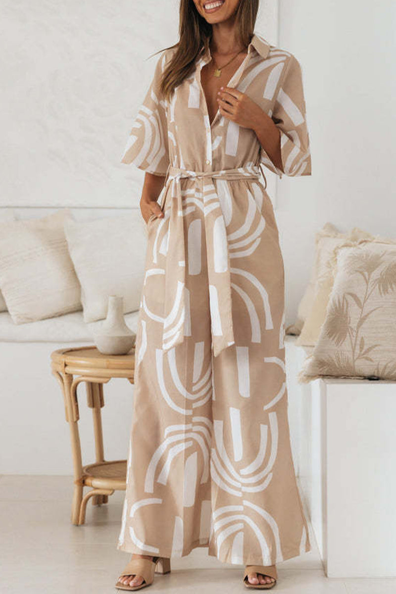 Effortlessly Elegant Garment with a Timeless Design