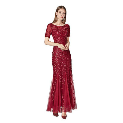 Sophisticated Dress with a Clean Classic Look
