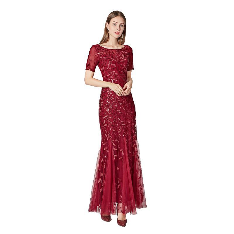 Sophisticated Dress with a Clean Classic Look