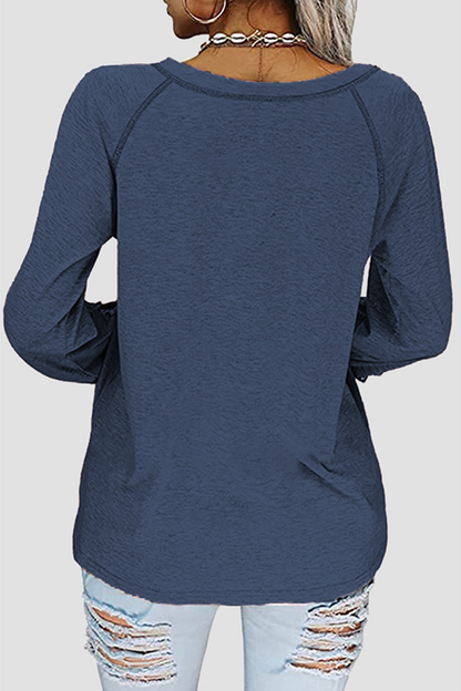 Well Tailored T-Shirt with a Graceful Silhouette