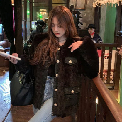 Gracefully Styled Coat for Any Occasion
