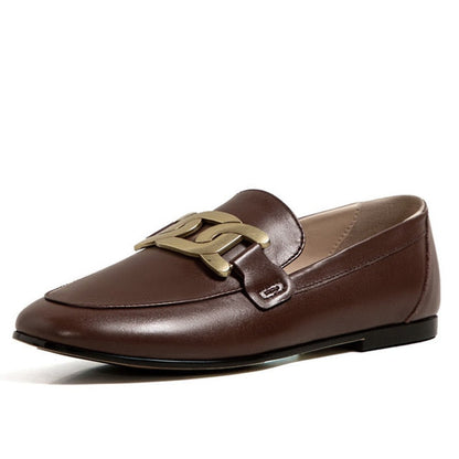 Sophisticated Garment with a Clean Classic Look