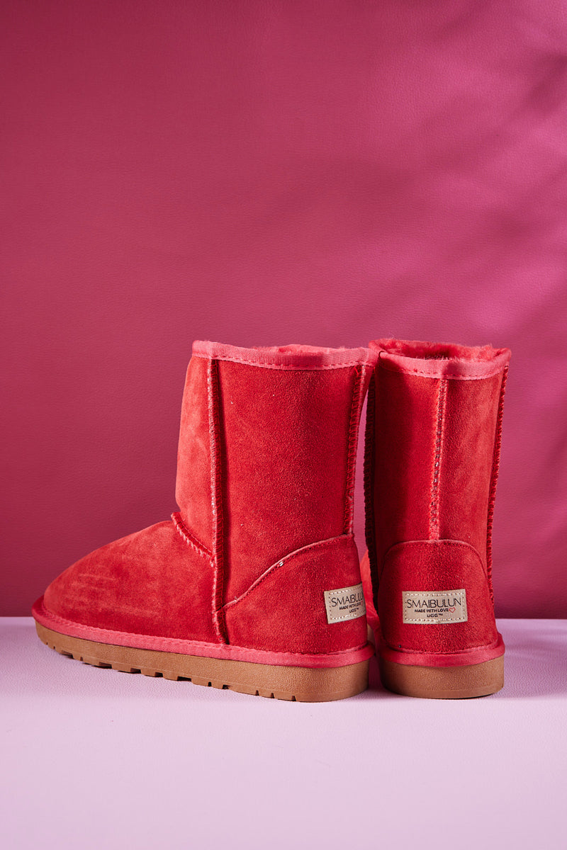 Beautifully Finished Boots in a Timeless Design