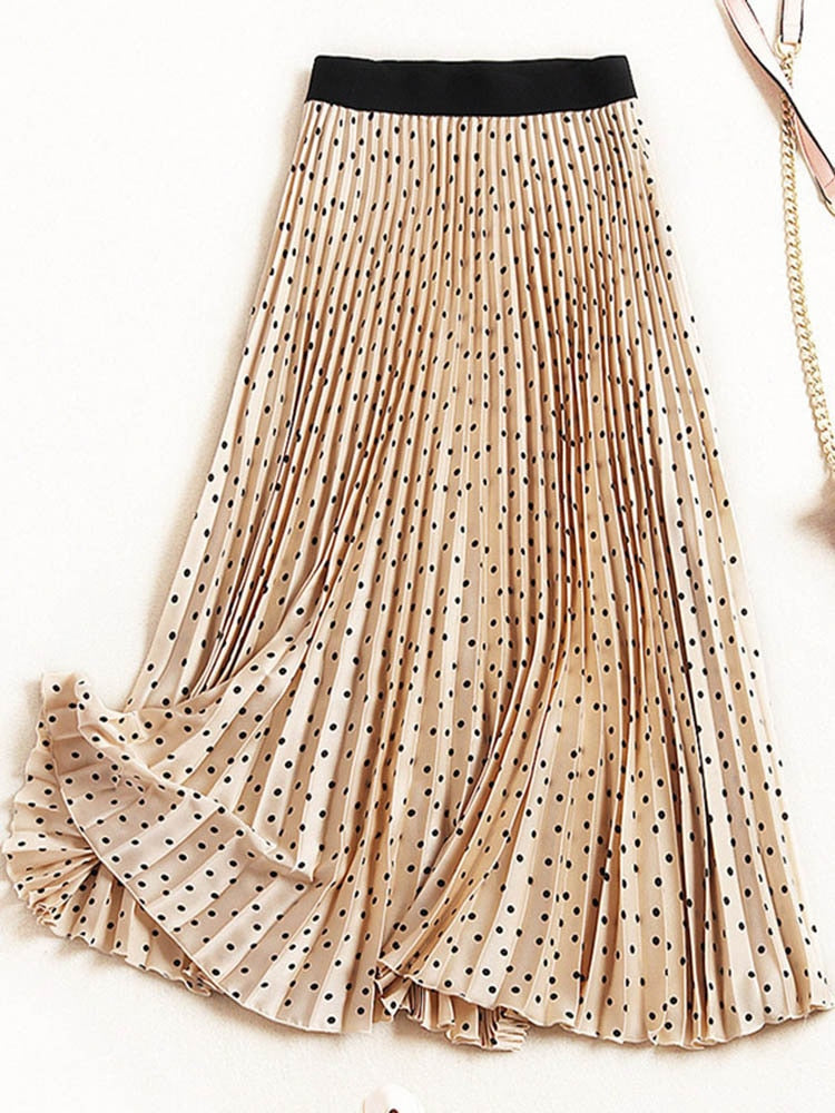Well Tailored Garment with a Graceful Silhouette