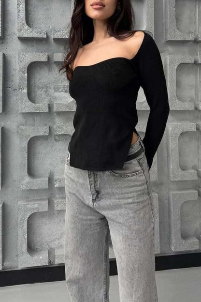 Beautifully Balanced Top with Timeless Character