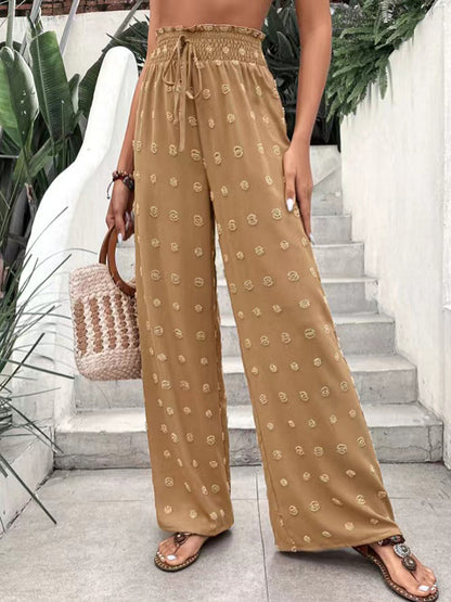 Classic Vintage Pants with a Flattering Fit