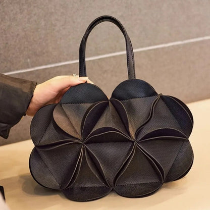 Gracefully Styled Bag for Any Occasion