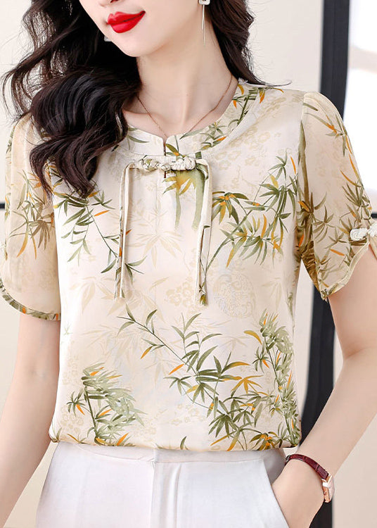 Polished Blouse with an Effortless Classic Look