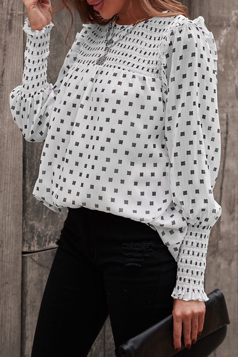 Beautifully Finished Top in a Timeless Design