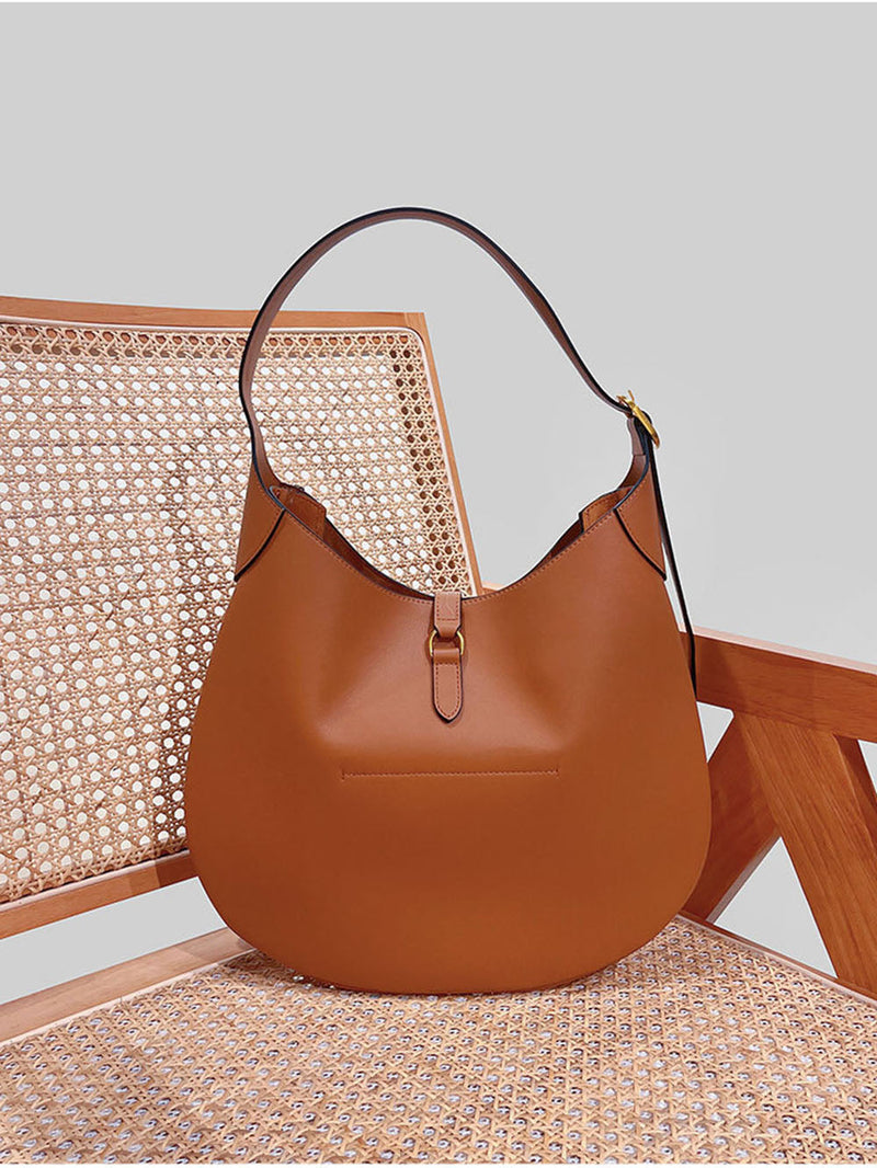 A Vintage Style Bag with Delicate Timeless Details