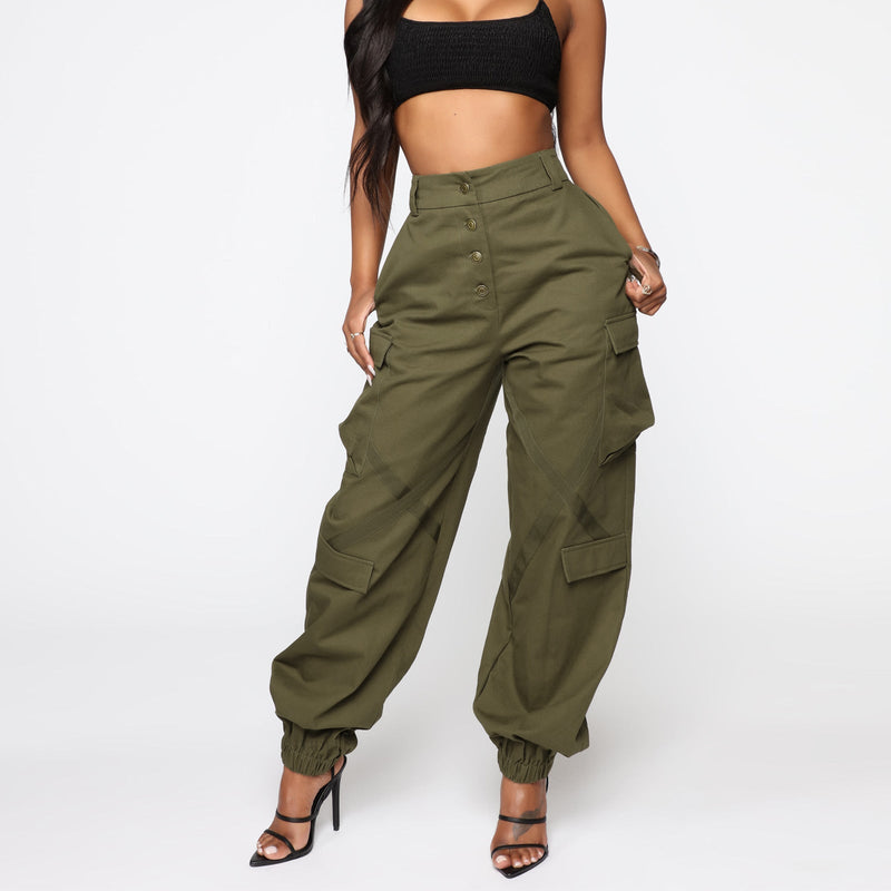 Gracefully Styled Trousers for Any Occasion