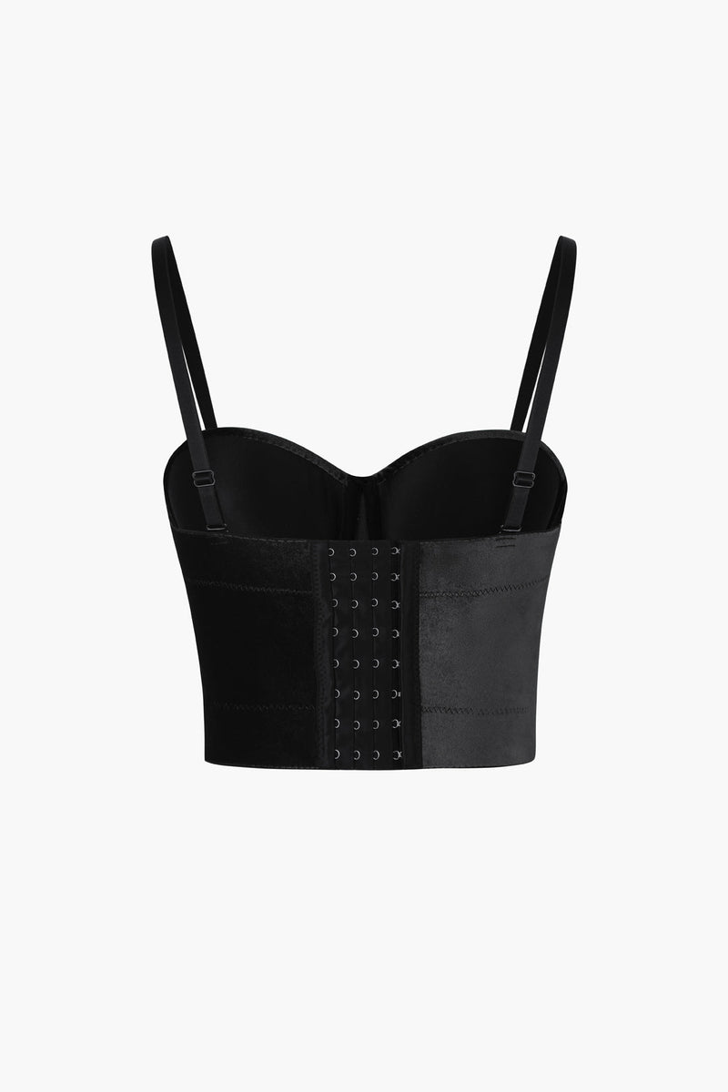Effortlessly Elegant Top with a Timeless Design