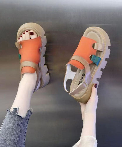 Effortlessly Elegant Sandals with a Timeless Design