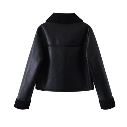 Beautifully Finished Coat in a Timeless Design