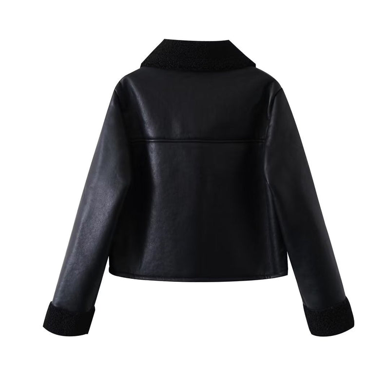 Beautifully Finished Coat in a Timeless Design